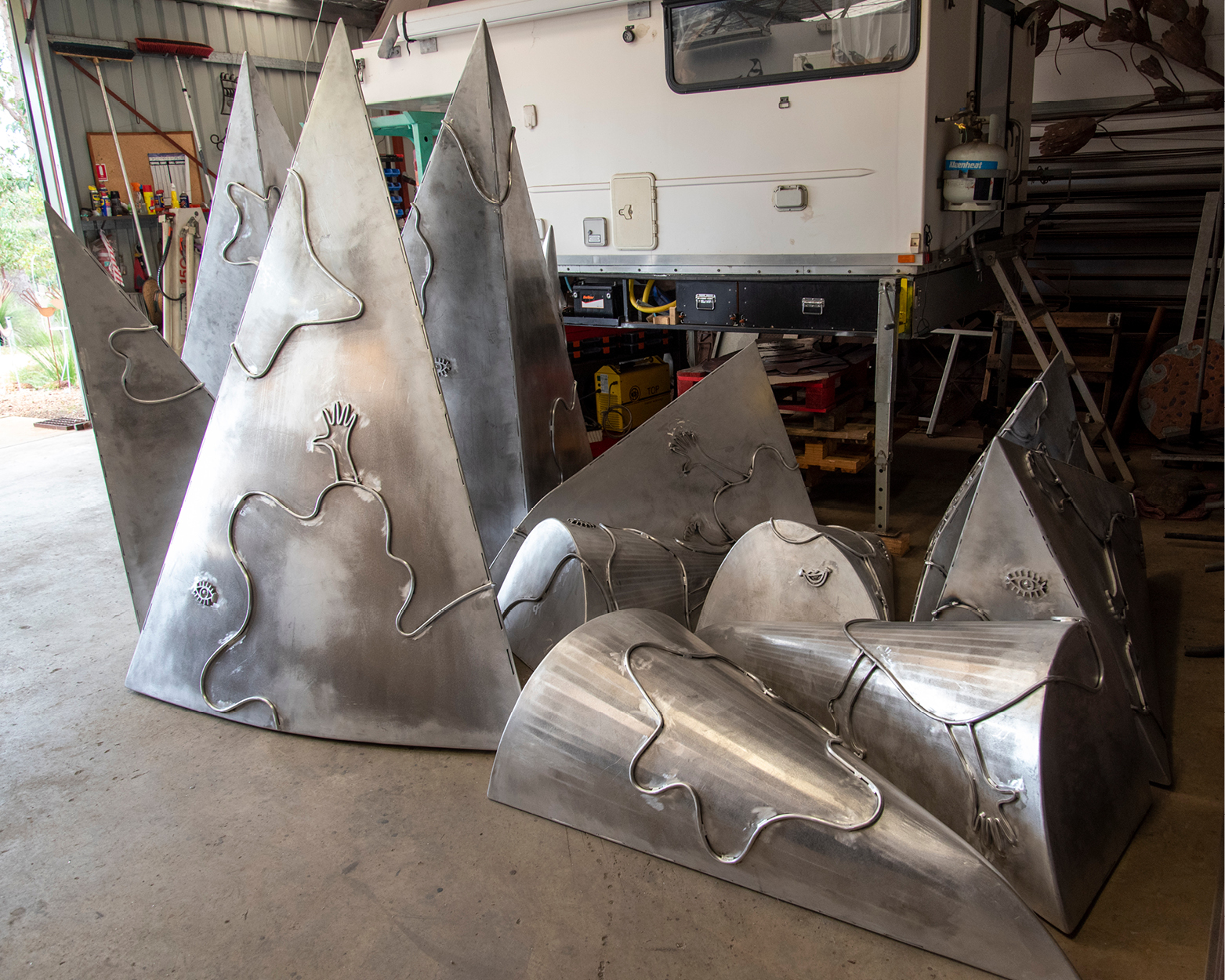 Elisa Markes-Young - Do Sheep Dream of the Sea