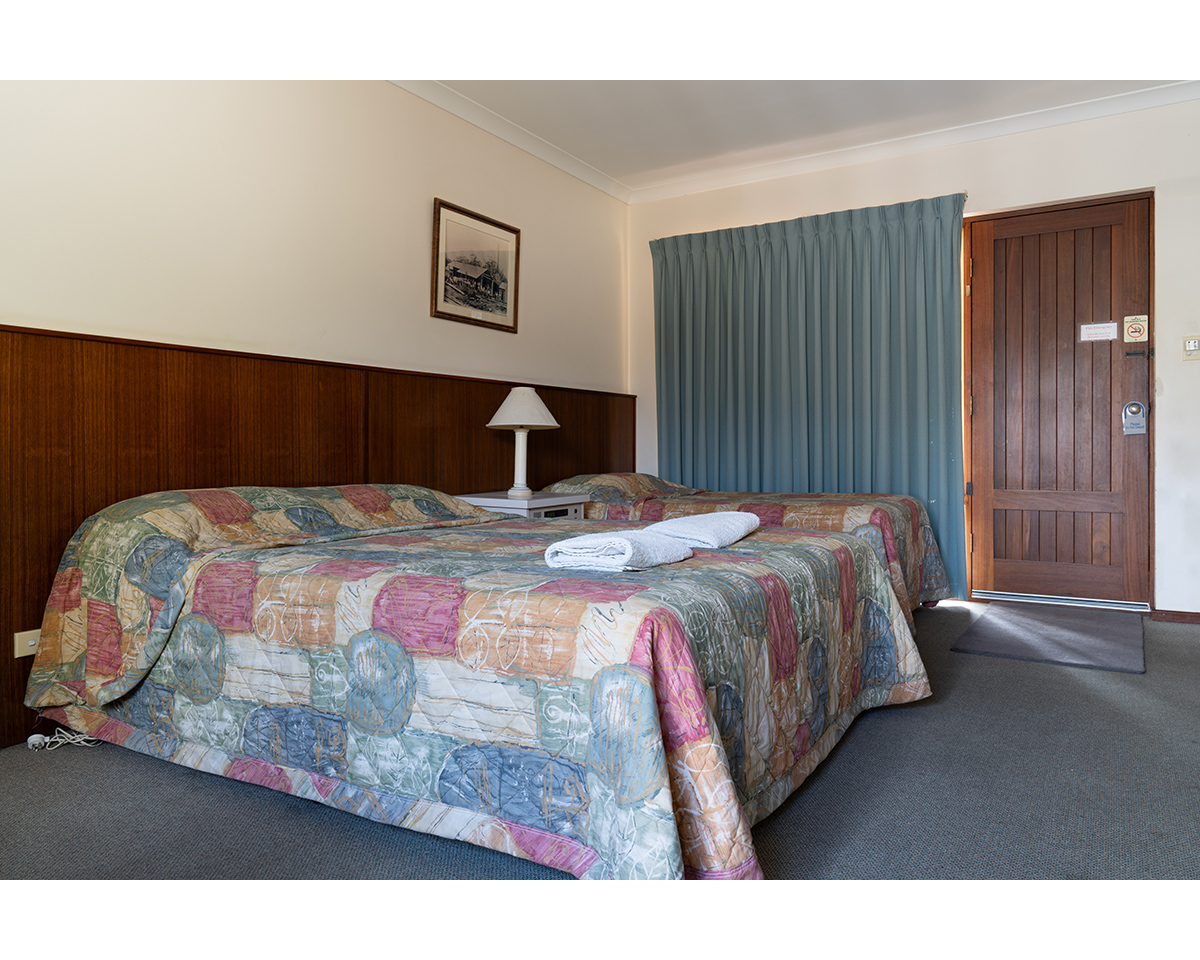 Christopher Young - Nine